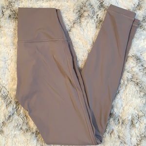 LULULEMON || yoga pants